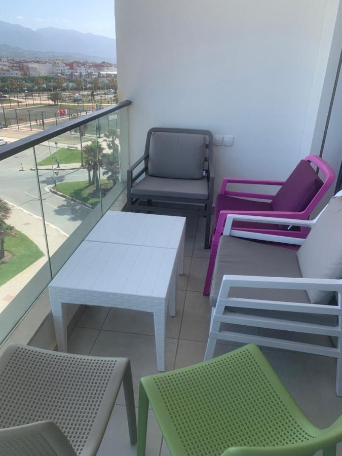 Beachfront High Standard Flat マルティル エクステリア 写真