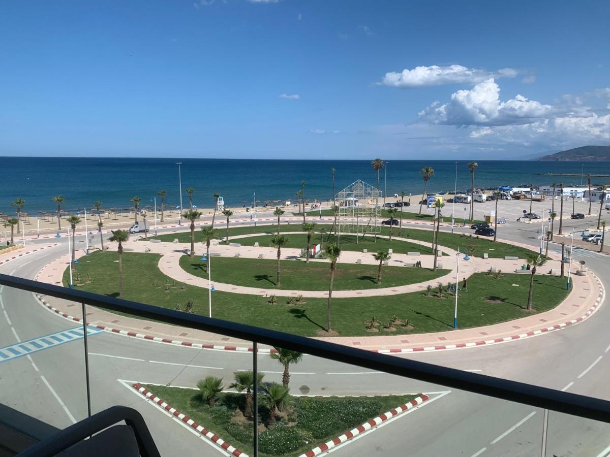 Beachfront High Standard Flat マルティル エクステリア 写真